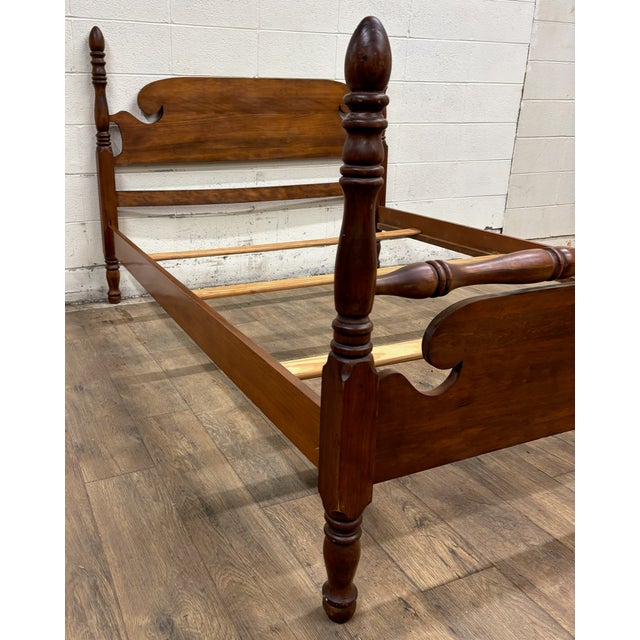 Duncan Phyfe Vintage Full Size Duncan Phyfe Style Traditional Low Poster Bed For Sale - Image 4 of 11