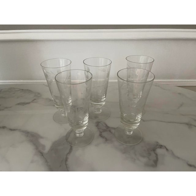 1940s Etched Vintage Juice Glasses- Set of 5 For Sale In New York - Image 6 of 6