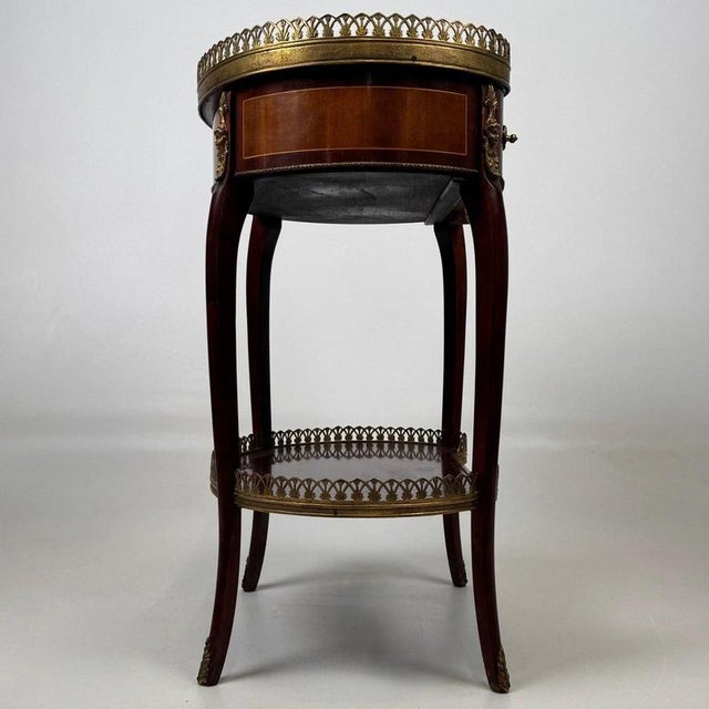 Wood Antique French Kidney-Shaped Side Table, 1900s For Sale - Image 7 of 11