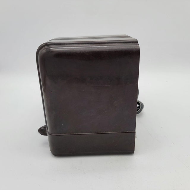 1930s 1939 Admiral Bakelite 371-5rl Art Deco Bakelite Radio For Sale - Image 5 of 7