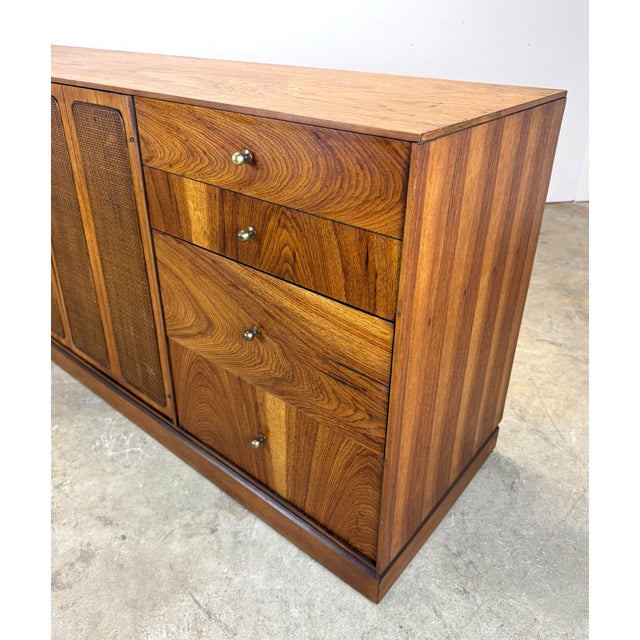 1960s Mid Century Modern Pecan Wood & Cane Credenza by Kaufman of Collingwood For Sale - Image 5 of 12