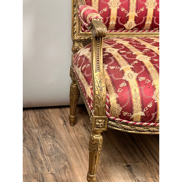 Red Antique Louis XVI Style Giltwood Settee in Silk Damask C. Late 19th Century For Sale - Image 8 of 10