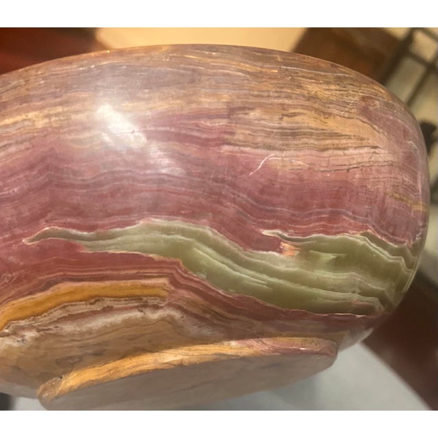 1970s Vintage Deep Red-Hued, Green, and Browns Onyx Turned Decorative Bowl For Sale - Image 5 of 5