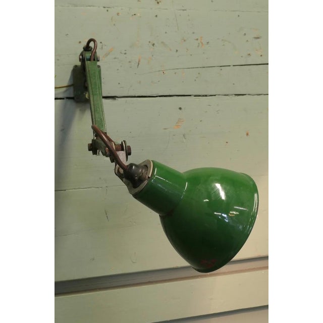 Industrial Vintage Industrial Articulated Rotating Wall Light, 1930 For Sale - Image 3 of 9