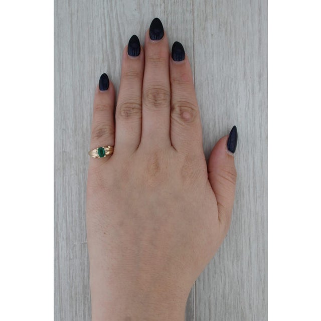 1970s 1970s 0.51ctw Emerald Cut Emerald Diamond Ring 14k Yellow Gold Size 5.5 For Sale - Image 5 of 8