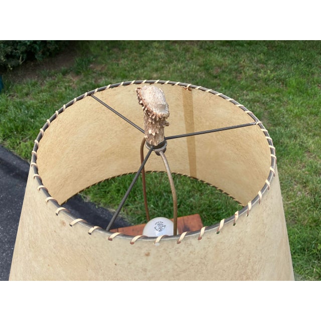 Plastic Mid-Century Antler Table Lamp With Hand-Woven Hide Shade + Acrylic Base For Sale - Image 7 of 10