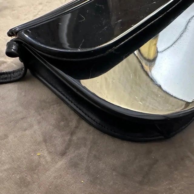 1950s 1950s Art Deco Blue Bakelite and Leather Italian Shoulder Bag For Sale - Image 5 of 9