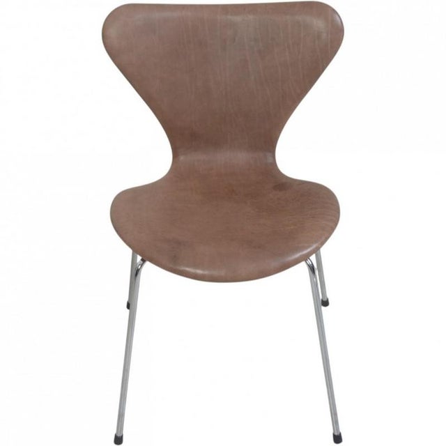 Seven Chairs in Patinated Brown Leather by Arne Jacobsen, 1990s, Set of 6 For Sale - Image 3 of 18