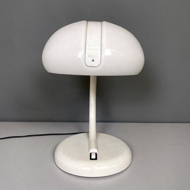 Mid-Century Modern Italian Round White Table Lamp from Stilnovo, 1960s For Sale - Image 6 of 16