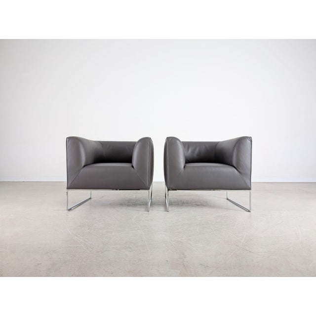 Beautiful lounge armchair from the premium german manufacturer "cor" for sale. The model is known as mell and impresses...