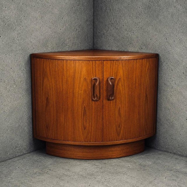 Mid-Century Modern Fresco Teak Curved Corner Cabinet from G-Plan, 1960s For Sale - Image 11 of 11