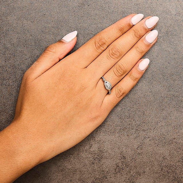 10K Yellow Gold 1/10 Cttw Diamond Swirl and Halo Promise Ring (I-J Color, I3 Clarity) - Size 6.5 For Sale In New York - Image 6 of 7