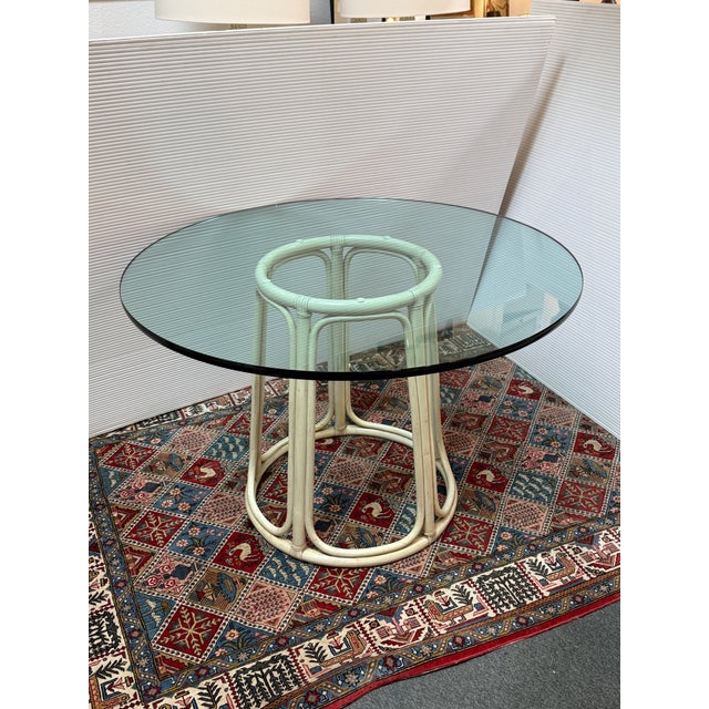 McGuire Furniture Lattice Back & Seashell Printed Dining Side Chairs and Glass Bistro Table, 28 Inches For Sale In San Francisco - Image 6 of 12