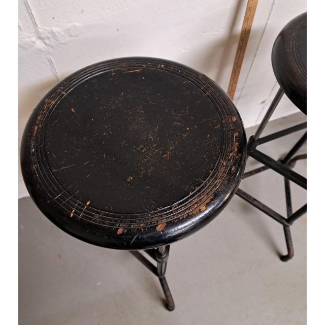 1920s Antique Industrial Vitek Adjustable Height Stools Set of Three For Sale - Image 5 of 18