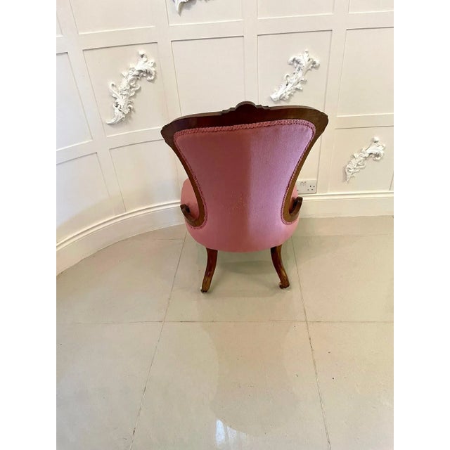 Quality antique victorian walnut lady's chair having a quality shaped carved back and raised on solid walnut turned reeded...