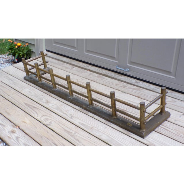 Early 20th Century Antique Large Brass Fireplace Fender Fire Surround Early 20th Century For Sale - Image 5 of 16