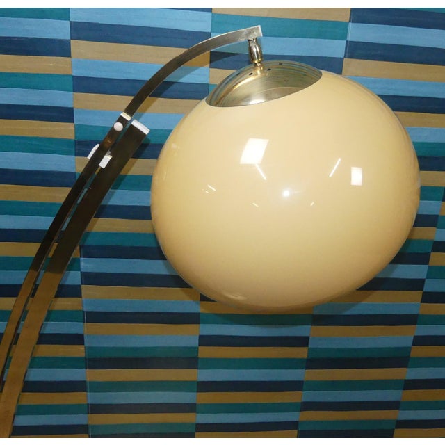 Space Age Adjustable Arc Floor Lamp in Gold Chrome Plating with Acrylic Glass Shade from Sölken Leuchten, 1970s For Sale - Image 4 of 14
