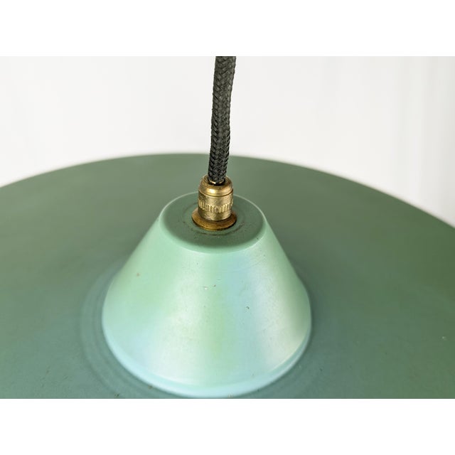 1950s Mid-Century Modern Italian Aquamarine and Brass Counterweight Hanging Lamp from Stilnovo, 1950s For Sale - Image 5 of 10