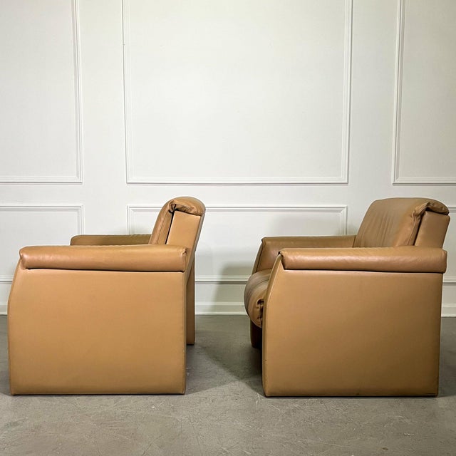 1990s Post Modern Slab Sided Tan Leather Club Chairs - a Pair For Sale - Image 5 of 8