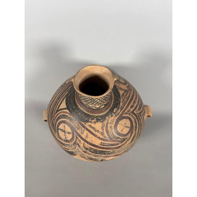 Ceramic Painted terracotta vase, Neolithic period, Yangshao, 4500-3000 BC, archaeology For Sale - Image 7 of 8