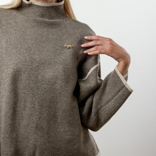 Mid 20th Century Vintage Diamond Peridot 18k Yellow Gold Cat Brooch For Sale - Image 5 of 6