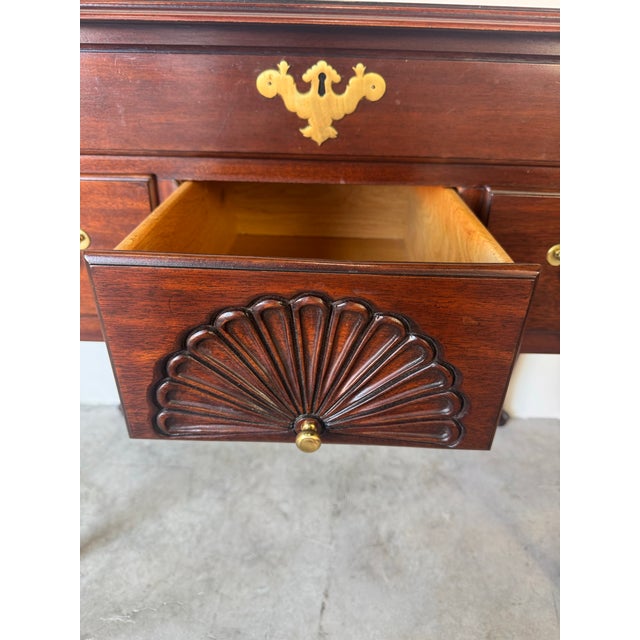 1970’s Vintage Henkel Harris Queen Anne Style Mahogany Lowboy by Councill Craftsmen, Nc For Sale - Image 11 of 12