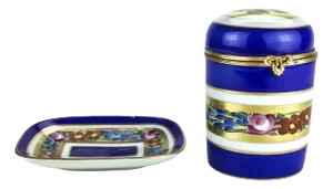Vintage Limoges Singer Signed Rare Set Ashtray and Cigarette Holder