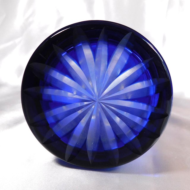 1970s Blue Cut to Clear Vase by Badash Crystal For Sale - Image 4 of 5