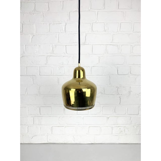 Mid-Century Modern Golden Bell Pendant Lamp in Brass by Alvar Aalto for Louis Poulsen, 1950s For Sale - Image 3 of 18