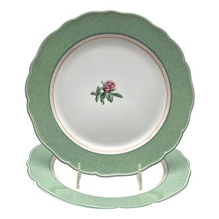 Contemporary Wedgwood English Cottage Mist Dinner Plates, Pair For Sale