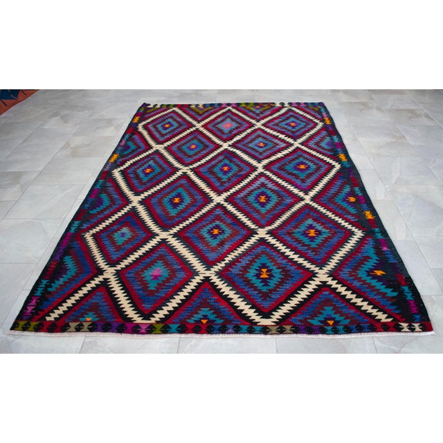 1970s Turkish Rug Handmade Colorful Kilim Rug Living Room Decor - 5′11″ × 9′1″ For Sale - Image 12 of 15