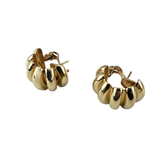 Contemporary Late 20th Century 14 Karat Yellow Gold Ribbed Huggie Earrings - 2 Pieces For Sale - Image 3 of 7