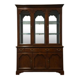 Drexel Heritage Carleton Cherry Collection Traditional Style 56" China Cabinet 123-425-6 For Sale
