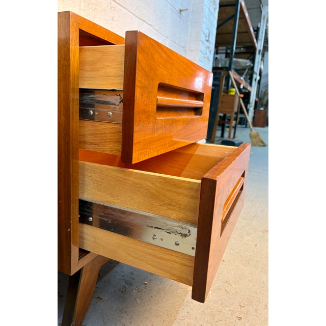 Pair of Unique Mid 20th Century Modern Walnut Nightstands For Sale In New York - Image 6 of 18