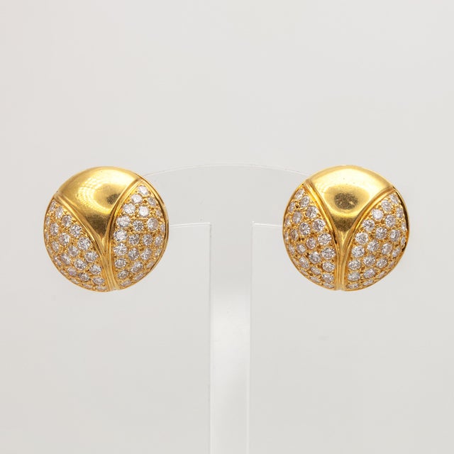 Gold 1980s 18k Yellow Gold E Color vs Pave Diamond Clip-on Earrings- 2 Pieces For Sale - Image 8 of 9