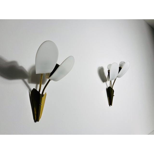 Metal Pair of Mid-Century Brass and Plexi Glass Wall Lamps, Italy, 1960s For Sale - Image 7 of 11