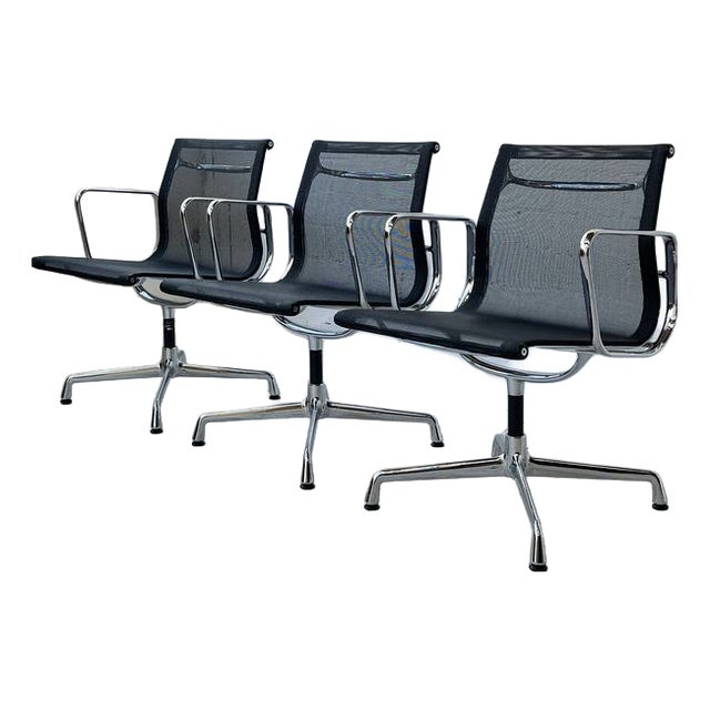 EA 108 Chair by Charles & Ray Eames for Vitra, 1990 For Sale