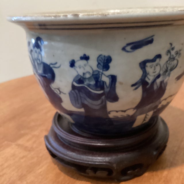 Mid 18th Century Antique Chinese Kangxi Style Blue & White Glazed Jardiniere Qing Dinasty (1644-1912) on Wood Base For Sale - Image 5 of 12