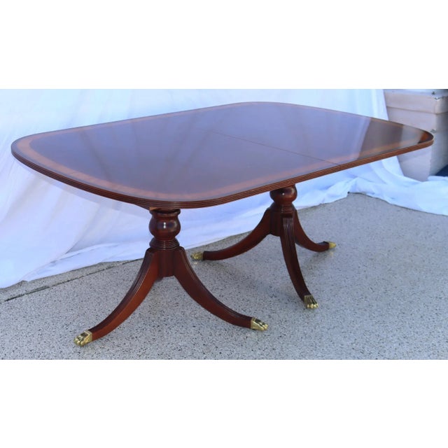 Traditional Ethan Allen Inlaid Banded Dining Room Table For Sale - Image 3 of 13