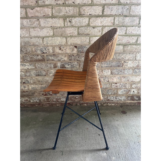 Mid-Century Modern 1960s Arthur Umanoff Rush, Iron, and Walnut Slat Swivel Chair For Sale - Image 3 of 12