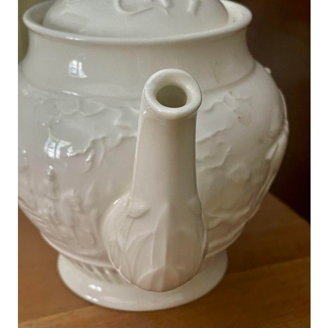 Mid 20th Century Wedgewood Devonshire Off-White Embossed Neoclassical Hunting Scene Teapot For Sale - Image 6 of 11