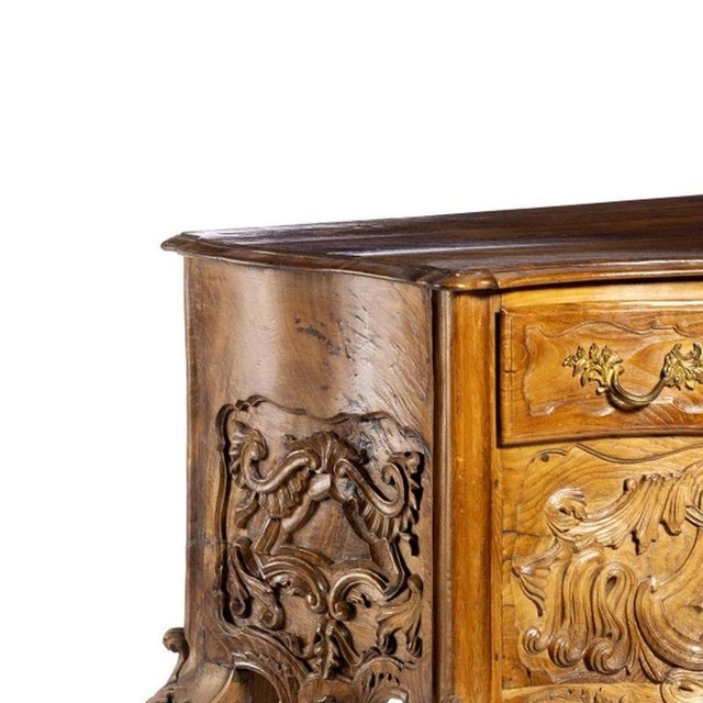 Furniture - King John V Chest of Drawers - 18th Century. Portuguese; 18th century; in chestnut wood with one large drawer....