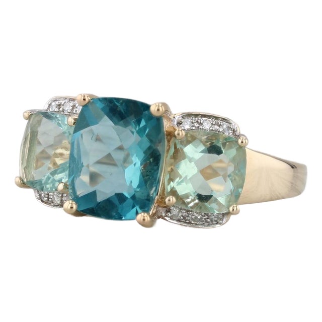 Mid 20th Century 4.92ctw Fluorite 3-Stone Ring 14k Yellow Gold Diamond Accents Size 9.25 For Sale