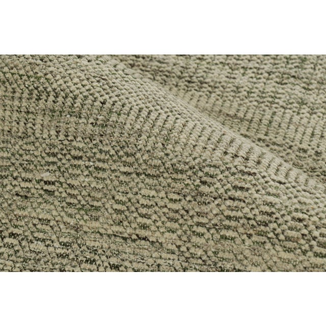 Rug & Kilim’s Contemporary Textural Rug in Tones of Green - 5x8 For Sale In New York - Image 6 of 7