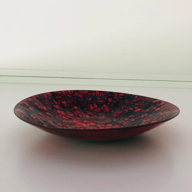 Mid-Century Modern Midcentury Red & Black Enamel Decorative Dish / Plate For Sale - Image 3 of 5