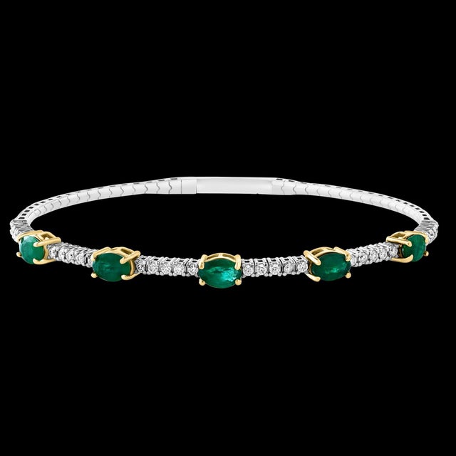 2 Carat Natural Brazilian Emerald & Diamond Bangle Bracelet 14 Karat White Gold For Sale - Image 14 of 18