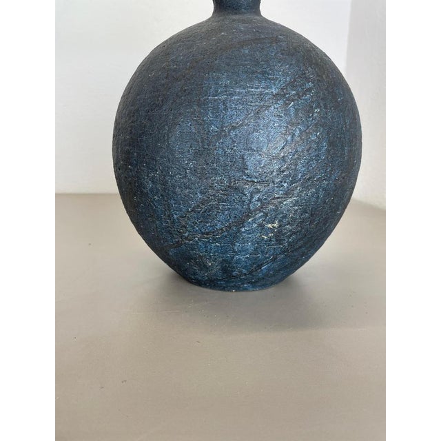 German Ceramic Studio Pottery Object from Gerhard Liebenthron, 1981 For Sale - Image 13 of 18
