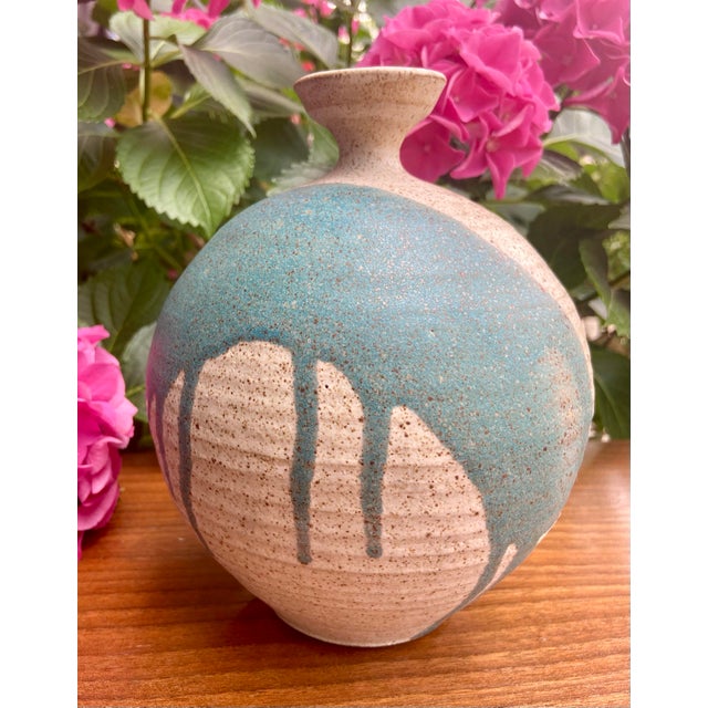 Mid-Century Modern Signed Wishon Harrell Studio Pottery Vessel 1970s California Modernist Ceramic For Sale - Image 3 of 9