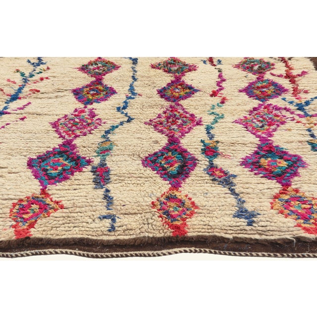 Berber Tribes of Morocco Vintage Azilal Moroccan Rug, 04'11 X 08'08 For Sale - Image 4 of 10