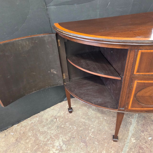 Early 20th Century Bowfront Mahogany Satin Banded Sheraton Style Sideboard For Sale - Image 13 of 17